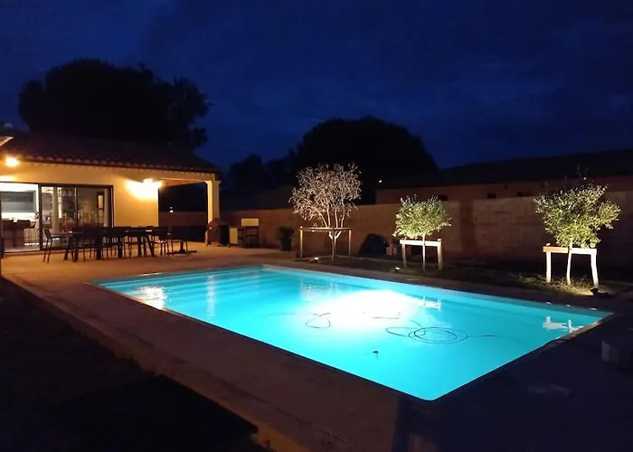 Avec Piscine Villa *